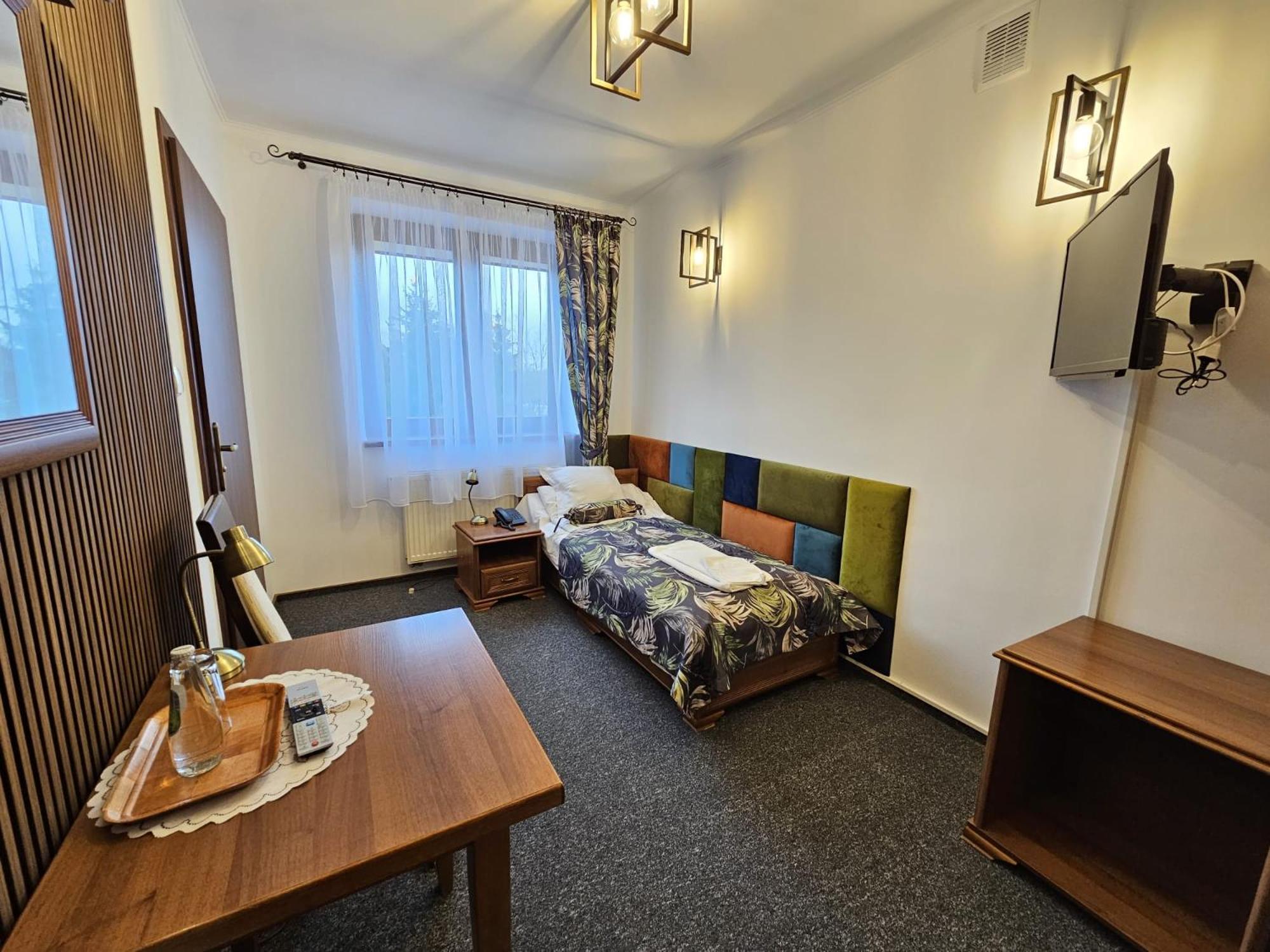 Restauracja Hotel Imperial Ясло Екстер'єр фото
