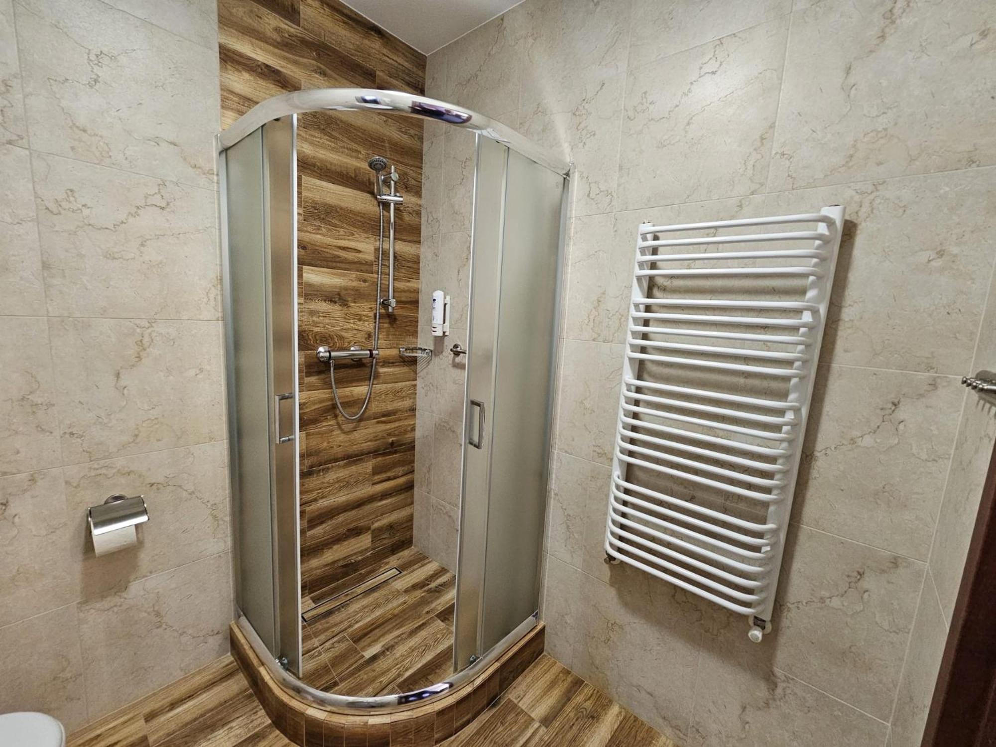 Restauracja Hotel Imperial Ясло Екстер'єр фото