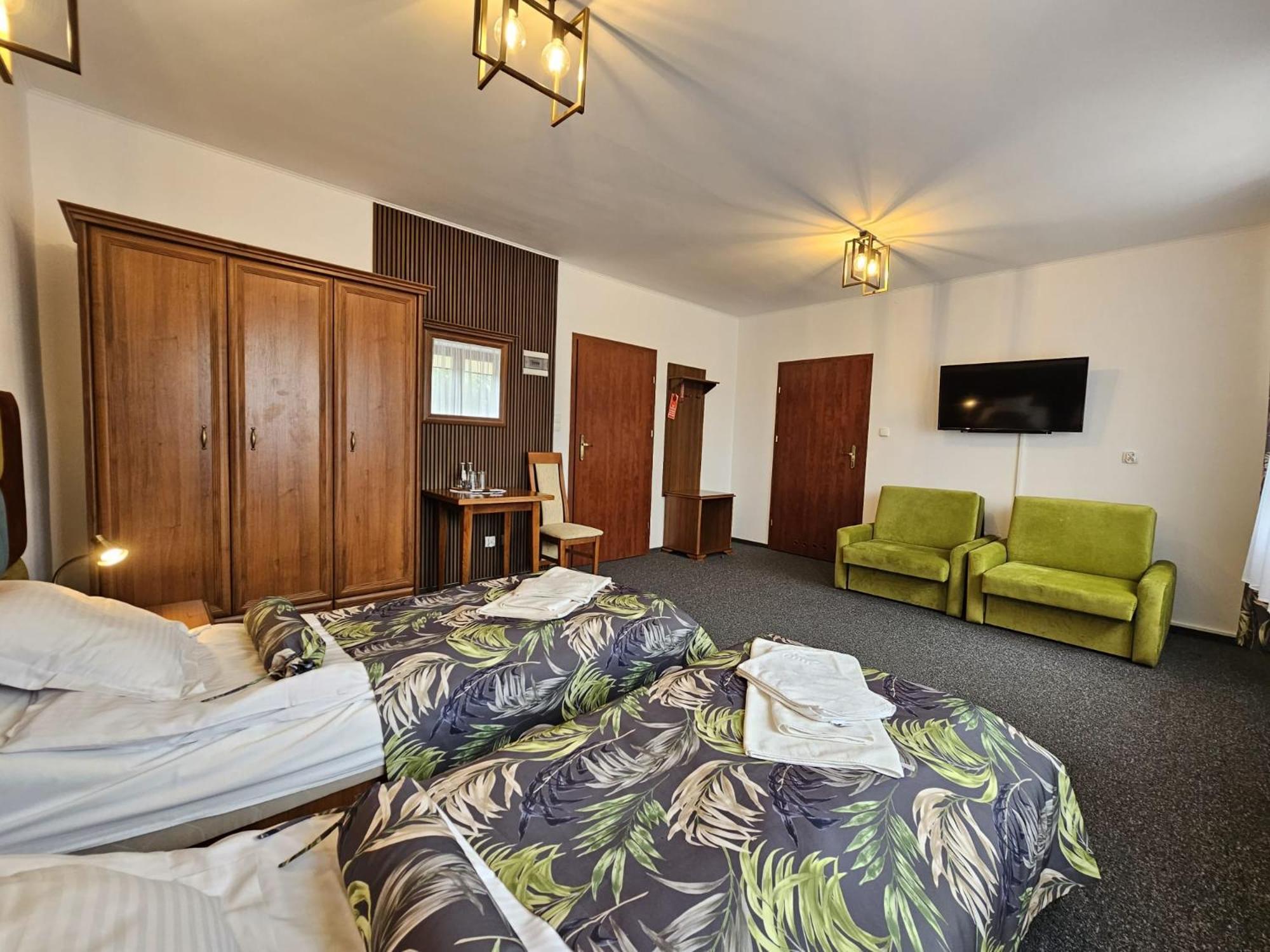 Restauracja Hotel Imperial Ясло Екстер'єр фото