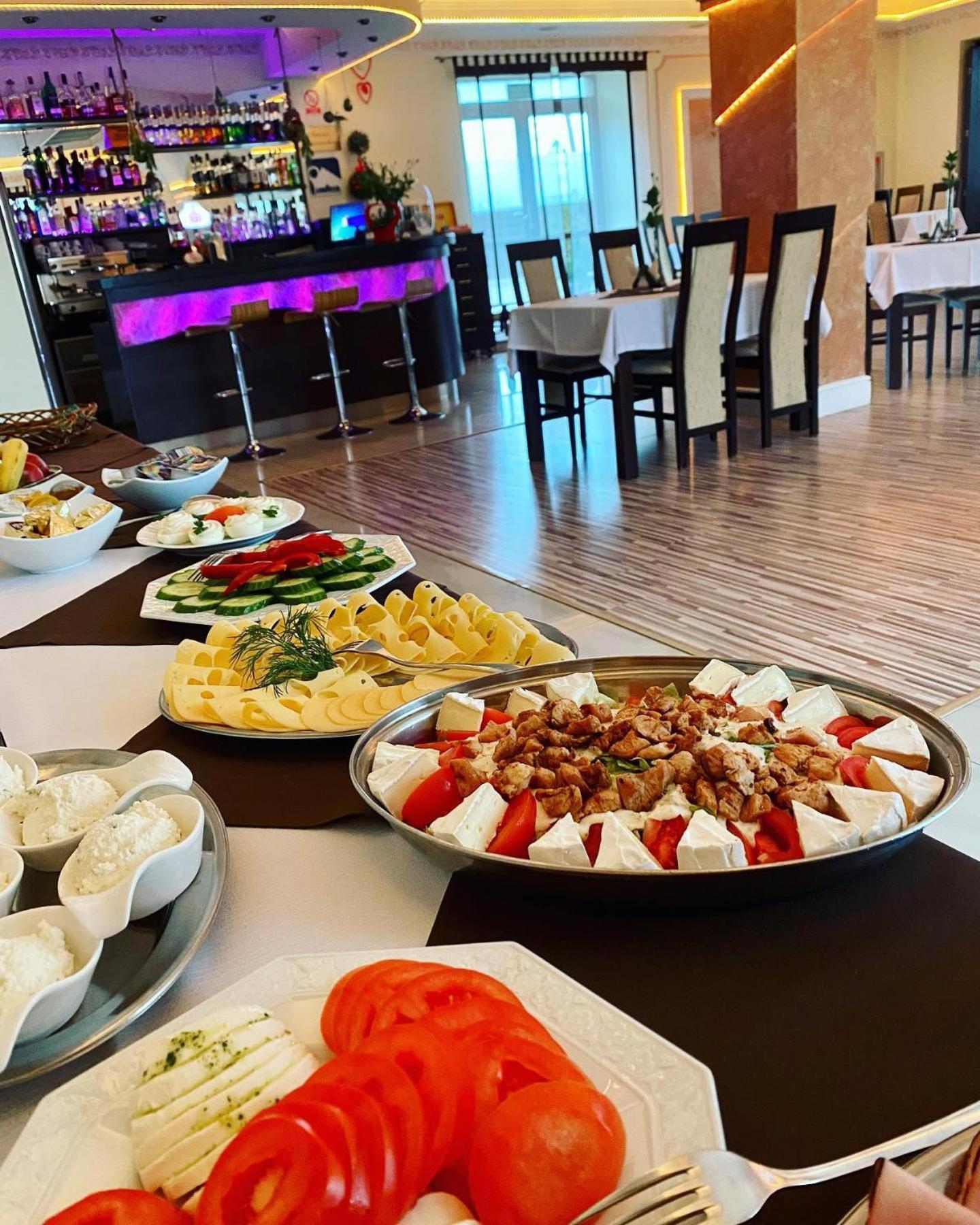 Restauracja Hotel Imperial Ясло Екстер'єр фото