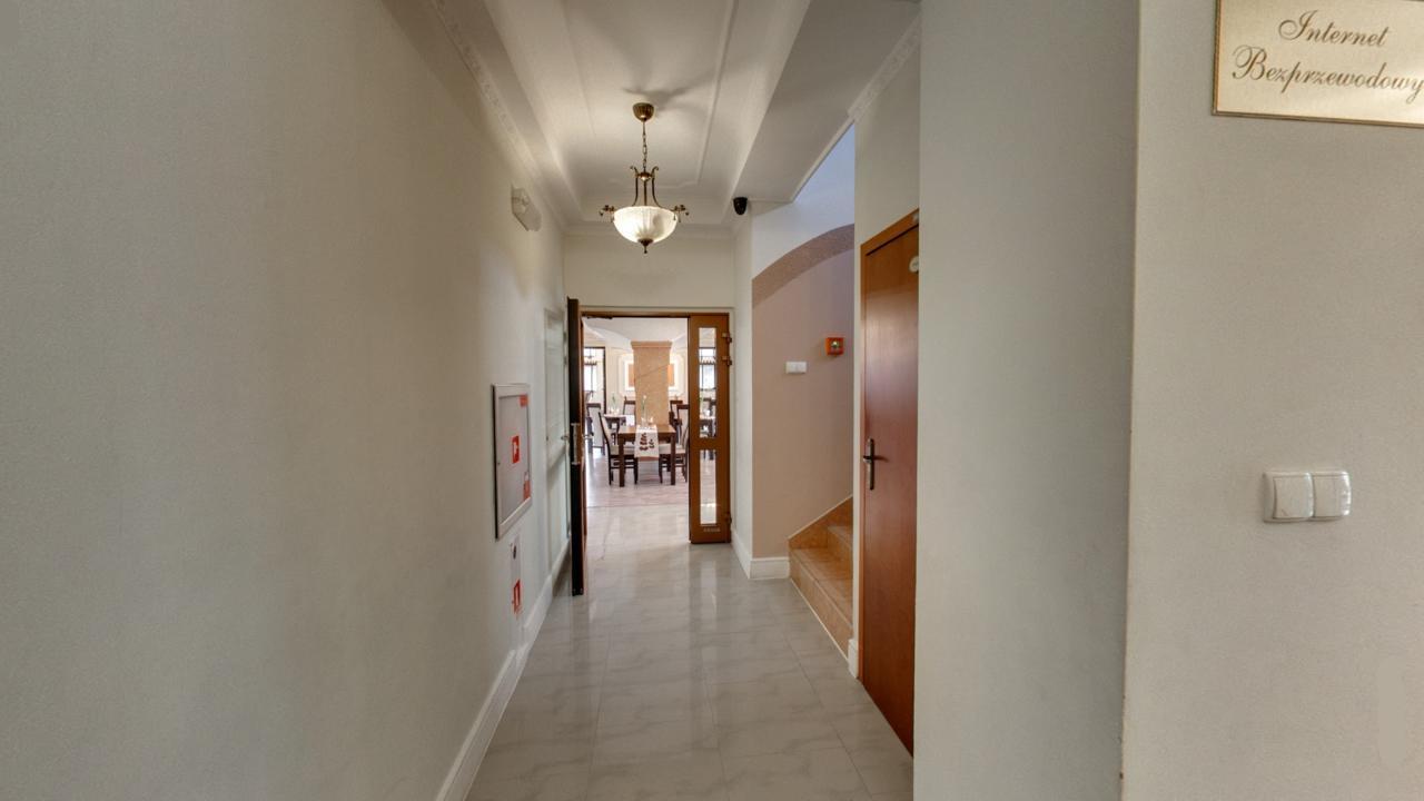 Restauracja Hotel Imperial Ясло Екстер'єр фото