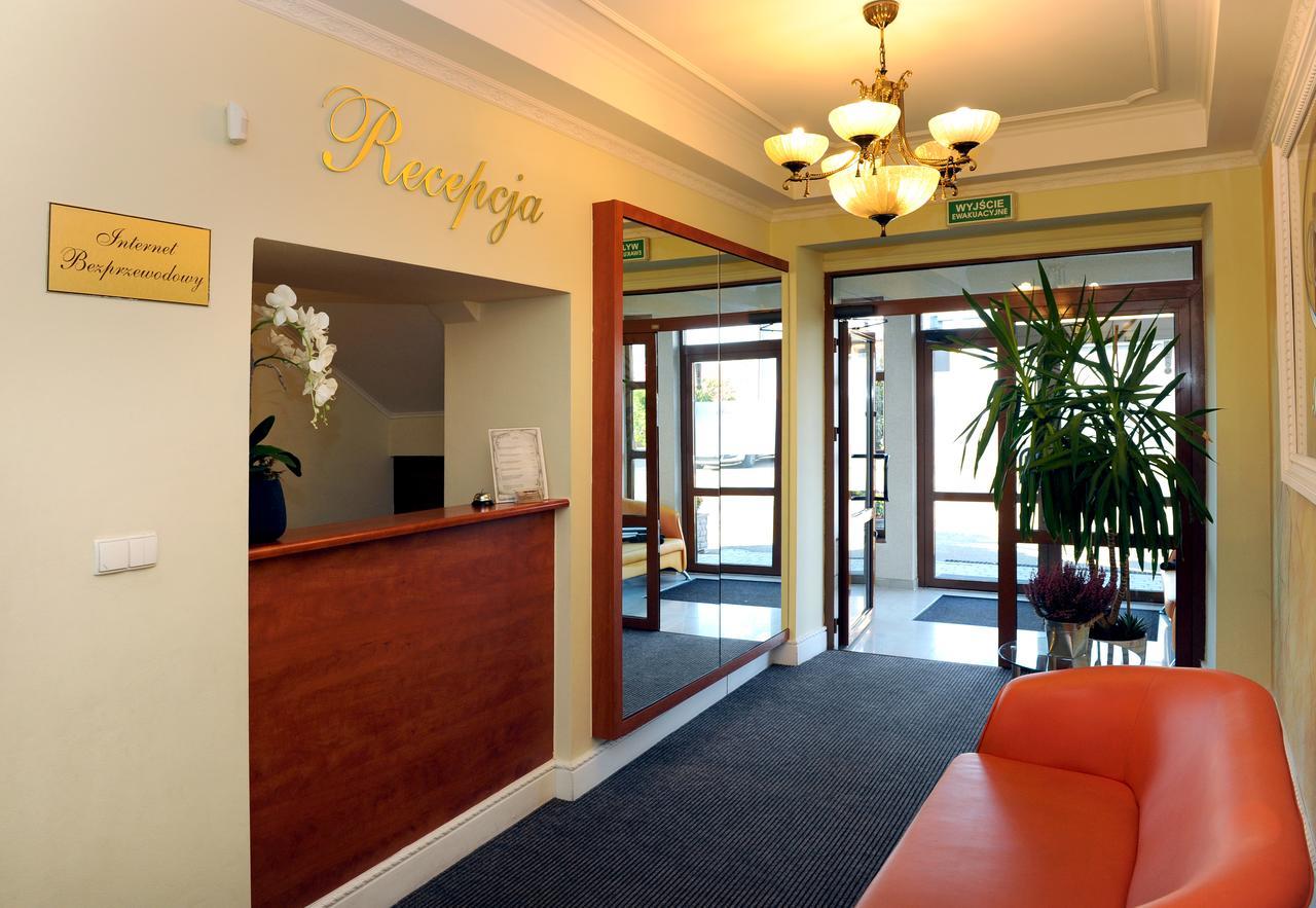 Restauracja Hotel Imperial Ясло Екстер'єр фото
