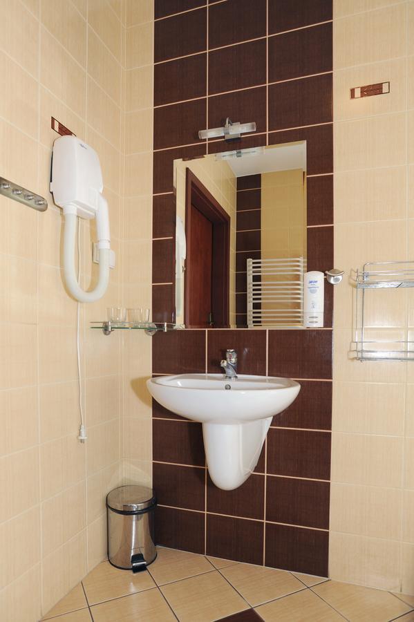 Restauracja Hotel Imperial Ясло Екстер'єр фото