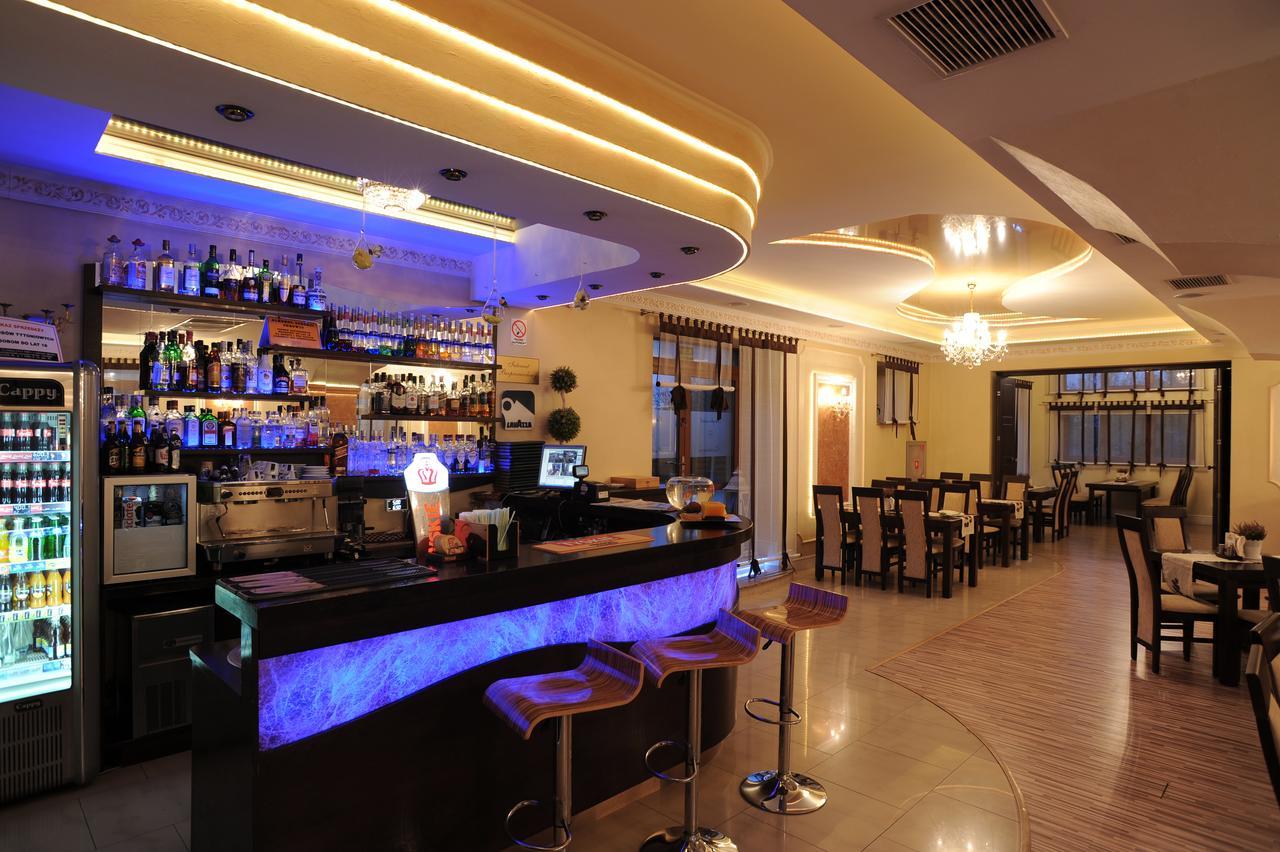 Restauracja Hotel Imperial Ясло Екстер'єр фото